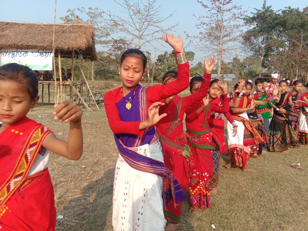  আকৌ আহিল ফাগুণ : ঐনিতমৰ সুৰ আৰু গোমৰাঙৰ ছন্দত মুখৰিত বাৰ বৈষ্ণৱৰ জন্মভূমি