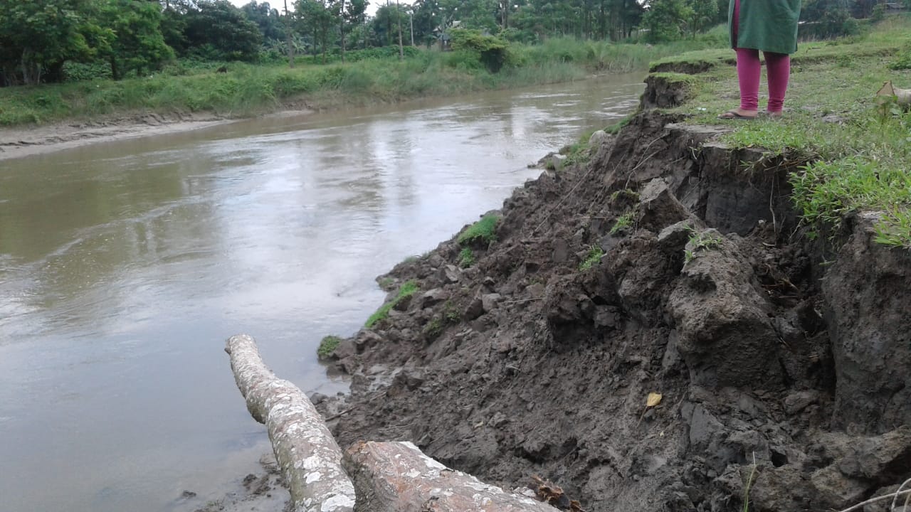 প্ৰৱল খহনীয়াত আক্রন্ত বৰলীয়াপাৰবাসী