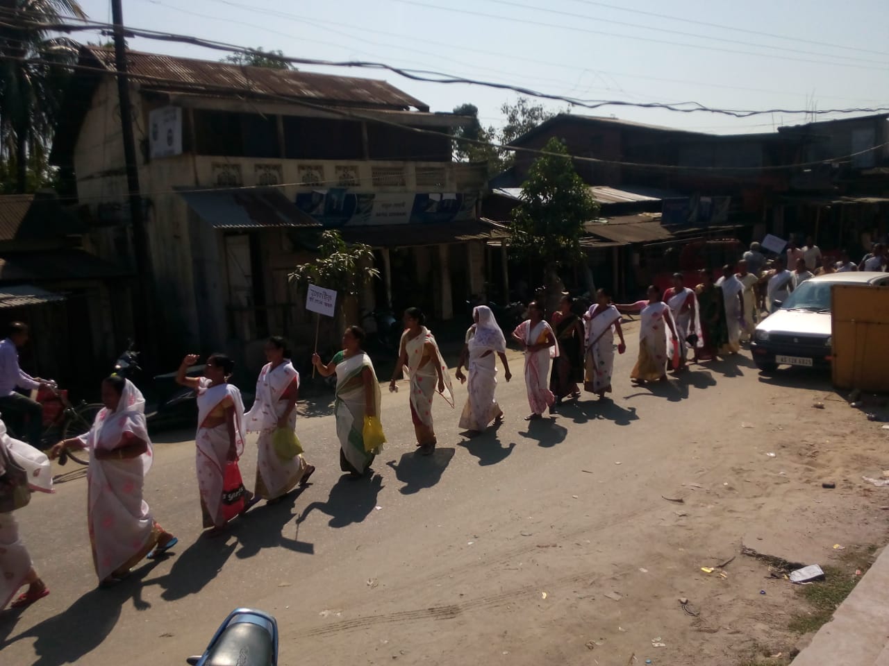 পত্নী হত্যাকাৰী বিজিত শইকীয়াৰ ফাঁচিৰ দাবীত জামুগুৰিহাটত প্ৰতিবাদ