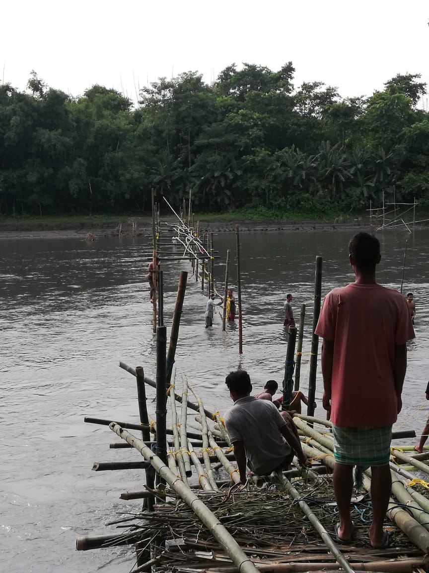 এখন দলং বিচাৰি ৭খন গাঁৱৰ ৰাইজৰ হাহাকাৰ : নিৰ্বাচনত এসেকা দিয়াৰ হুংকাৰ