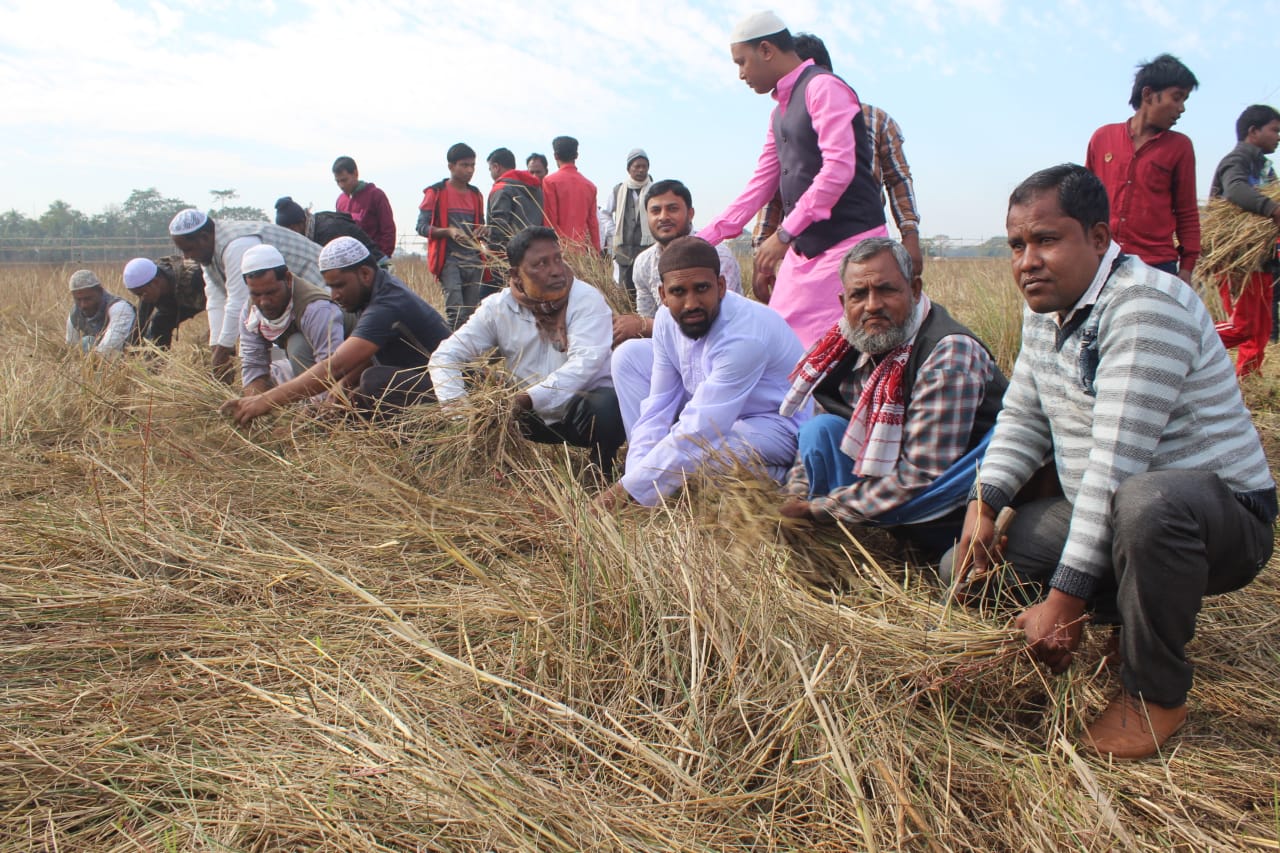 হৰিনাম ধ্বনিৰে মুখৰিত মৰিগাঁৱৰ শংকৰদেৱ সংঘৰ অধিবেশনস্থলী : গুৰু আসন প্ৰতিষ্ঠা