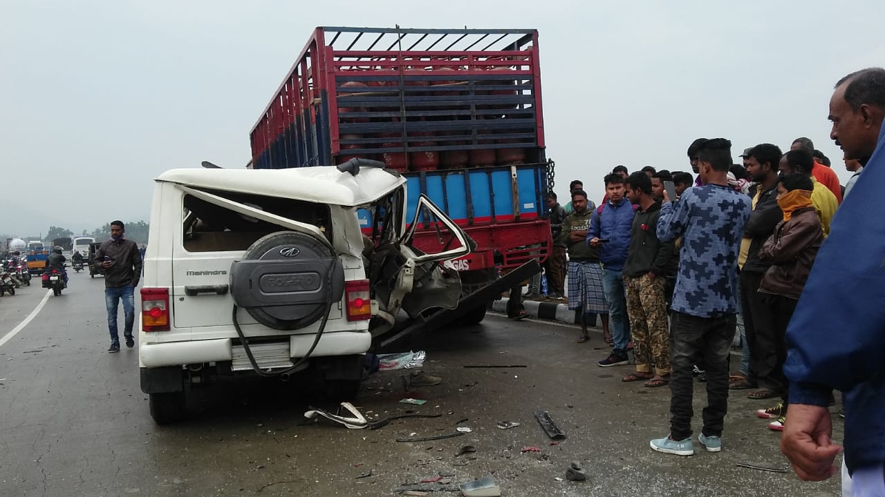 বঙাইগাঁৱৰ ৰাখালডুবিত ভয়ংকৰ পথ দুৰ্ঘটনা : বিপিএফ কৰ্মীসহ ২জন থিতাতে নিহত