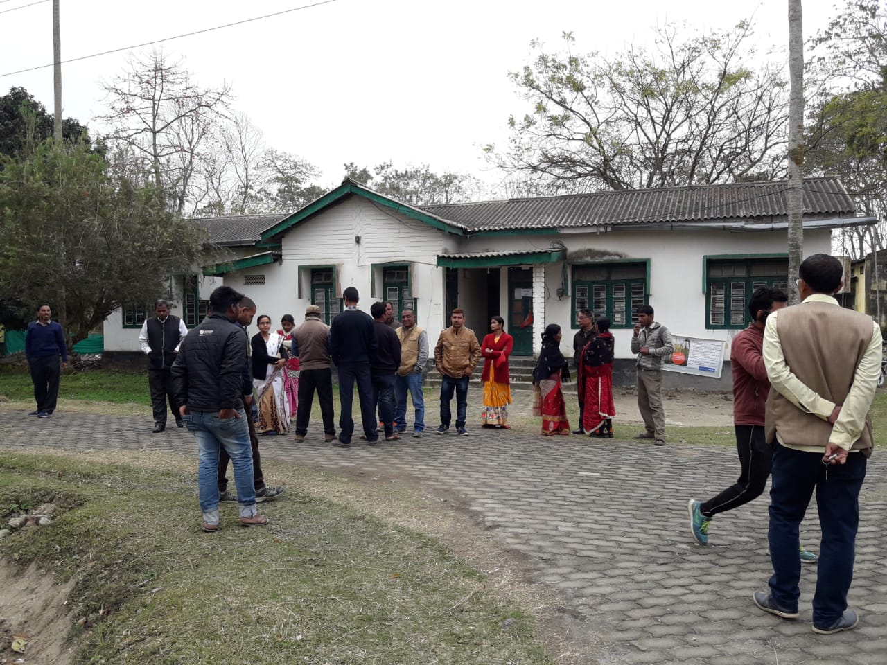 কলিয়াবৰ মহকুমা কৃষি বিষয়াৰ কাৰ্যালয়ত তলা ওলমালে বিজেপিৰ কিষাণ মৰ্চাই