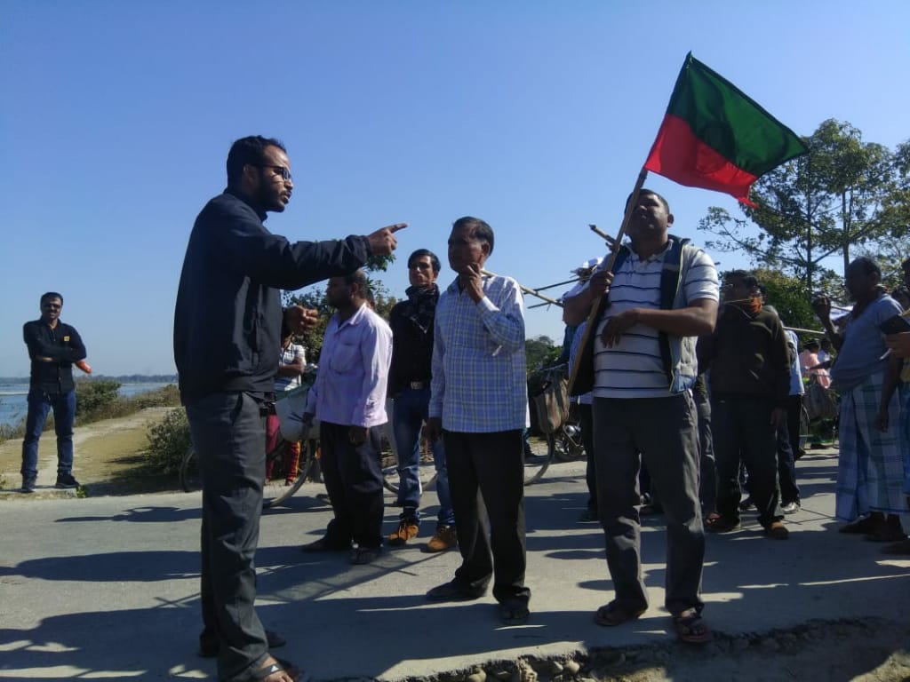 বৰপেটাৰ কাটাঝাৰত প্ৰধান মন্ত্ৰী নৰেন্দ্ৰ-মুখ্য মন্ত্ৰী-ৰাজ্যিক বিজেপিৰ সভাপতিৰ প্ৰতিকৃতি বিসৰ্জন