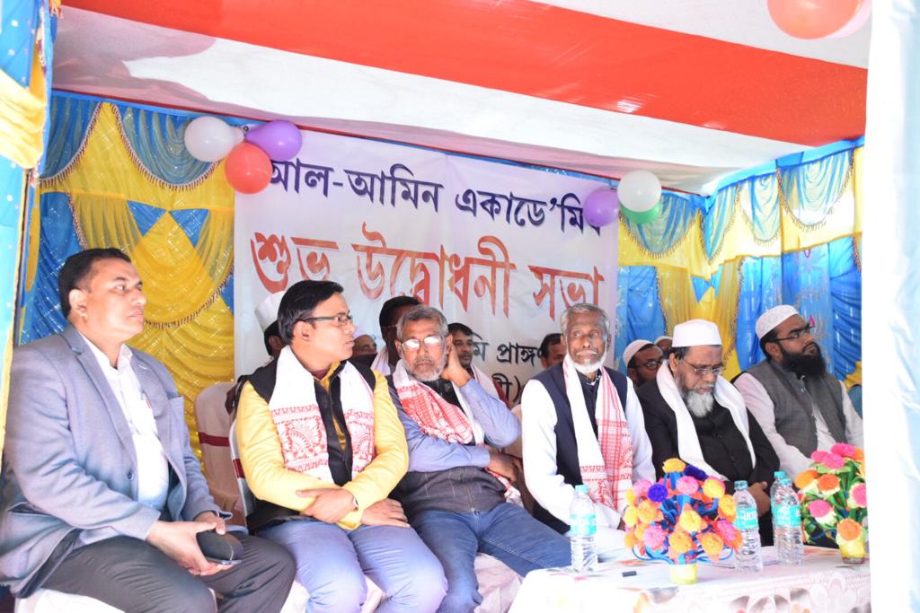  শিক্ষাৰ ক্ষেত্ৰত পুৰুষৰ সমানে নাৰীকো আগবঢ়াই নিব লাগিব : ডঃ হাছিনুচ চুলতান