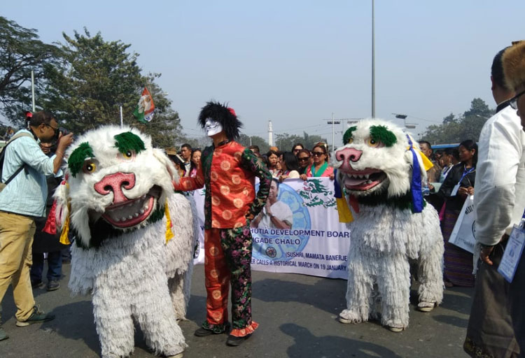 প্ৰধান মন্ত্ৰী হিচাপে নৰেন্দ্ৰ মোডীৰ 'ম্যাদৰ তাৰিখ' শেষ হৈ আহিছে : মমতা বেনাৰ্জী