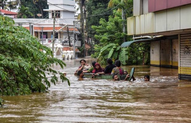 ১০ দিনতে ৭ ৰাজ্যত প্ৰলয়ংকৰী বানত প্ৰাণ গ'ল হেজাৰোধিক লোকৰ