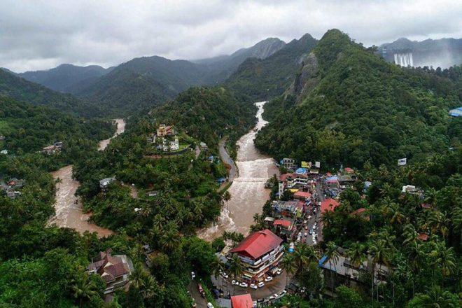 ১০ দিনতে ৭ ৰাজ্যত প্ৰলয়ংকৰী বানত প্ৰাণ গ'ল হেজাৰোধিক লোকৰ