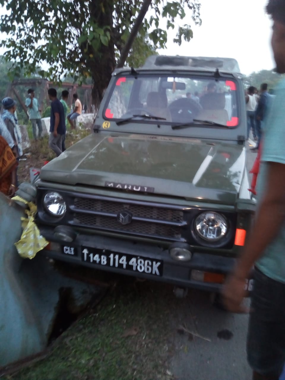 তামুলপুৰত১সেনাৰ১গাড়ীৰ১খুন্দাত১নিহত১যুৱক১ো ৰাইজৰ১পথ১অৱৰোধ