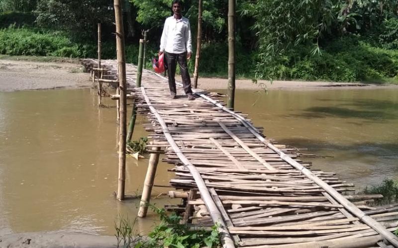 কলাইগাঁৱত বিধ্বস্ত দলং, কাণসাৰ নাই জনপ্ৰতিনিধিৰ