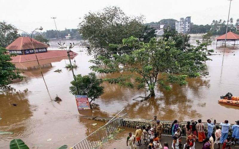 ১০ দিনতে ৭ ৰাজ্যত প্ৰলয়ংকৰী বানত প্ৰাণ গ'ল হেজাৰোধিক লোকৰ