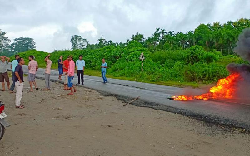 গহপুৰত ভাৰত বন্ধৰ প্ৰভাৱ সৰ্বাত্মক 