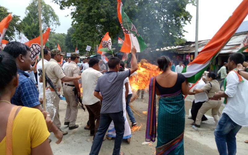 বিজয় মালিয়াৰ সৈতে বিজেপি চৰকাৰৰ মিতিৰালিৰ বিৰুদ্ধে মাজুলীত কংগ্ৰেছৰ প্ৰতিবাদ