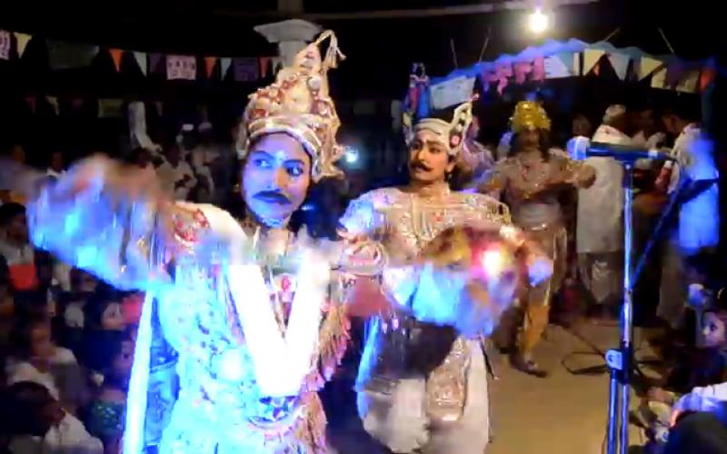 ননৈ পোতনিমুখ চুতীয়া গাঁৱত মহিলা ভাওনা