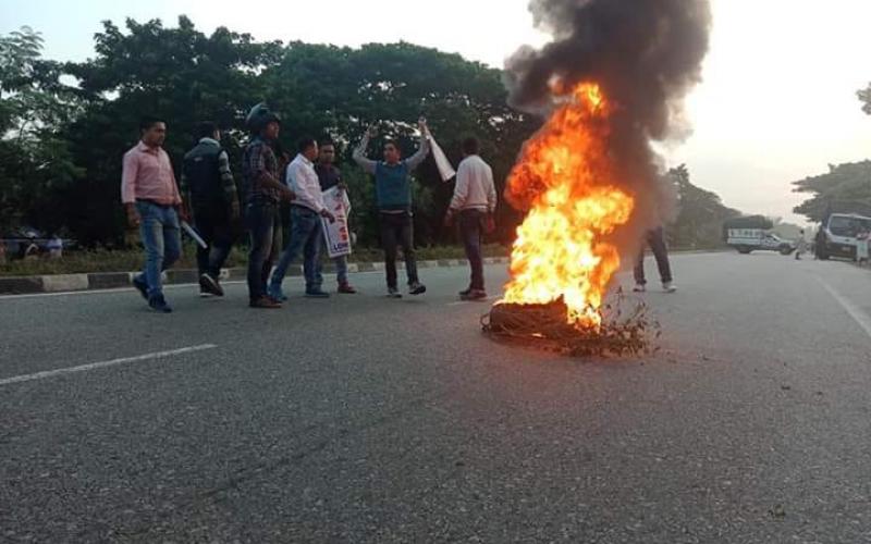 সৰ্বাত্মক অসম বন্ধ : অখিল গগৈ-পলাশ চাংমাইক আটকৰ বাবে আৰক্ষীৰ অভিযান