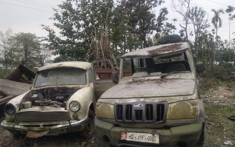 গহপুৰৰ মহকুমাধিপতি কাৰ্যালয়ৰ চৌহদত চৰকাৰী ধনৰ অপচয়