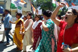 ৰাজেন গোঁহাইক গ্ৰেপ্তাৰৰ দাবীত মহানগৰীত মহিলা কংগ্ৰেছৰ প্ৰতিবাদী সমদল
