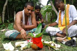 ৰঙিয়াত বাজপেয়ীৰ দশম পিণ্ড পালন হেমেন বৈশ্যৰ