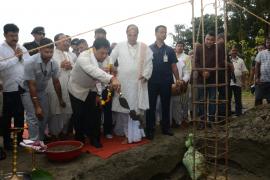 উত্তৰ গুৱাহাটীত আউনীআটী কলাক্ষেত্ৰৰ আধাৰশিলা স্থাপন মুখ্য মন্ত্ৰীৰ