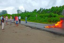 গহপুৰত ভাৰত বন্ধৰ প্ৰভাৱ সৰ্বাত্মক 